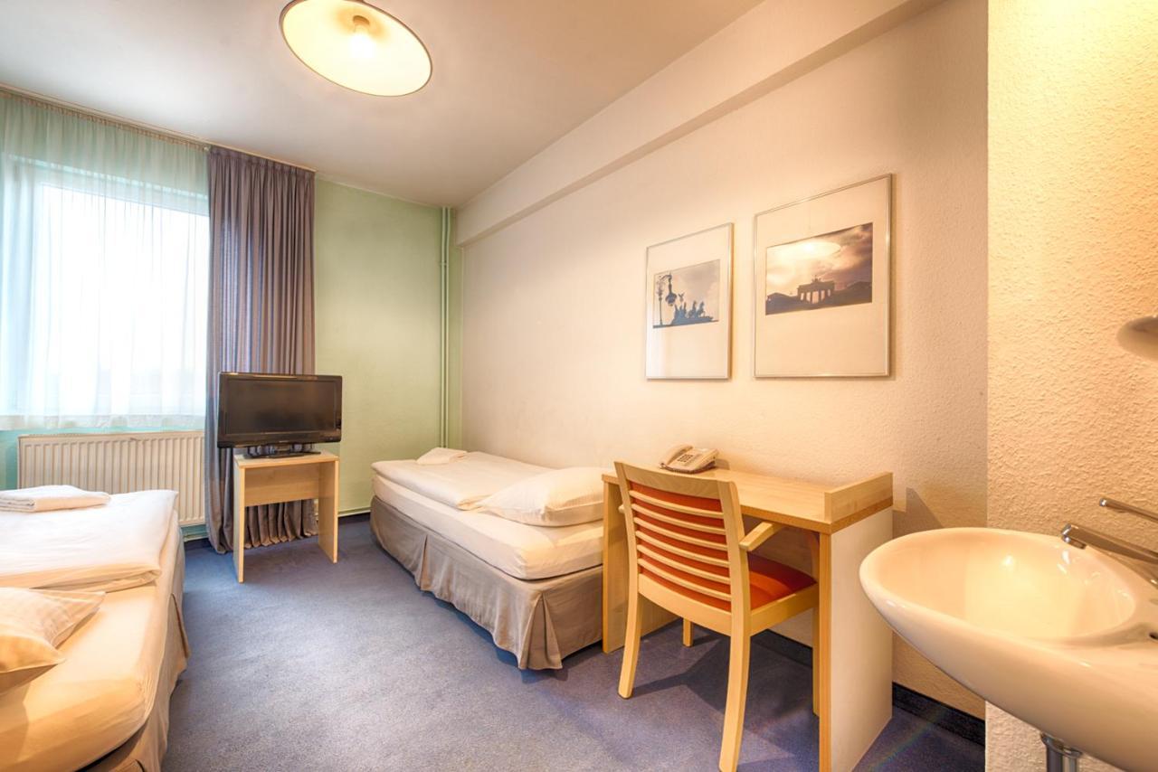 enjoy hostel Berlin City West Buitenkant foto