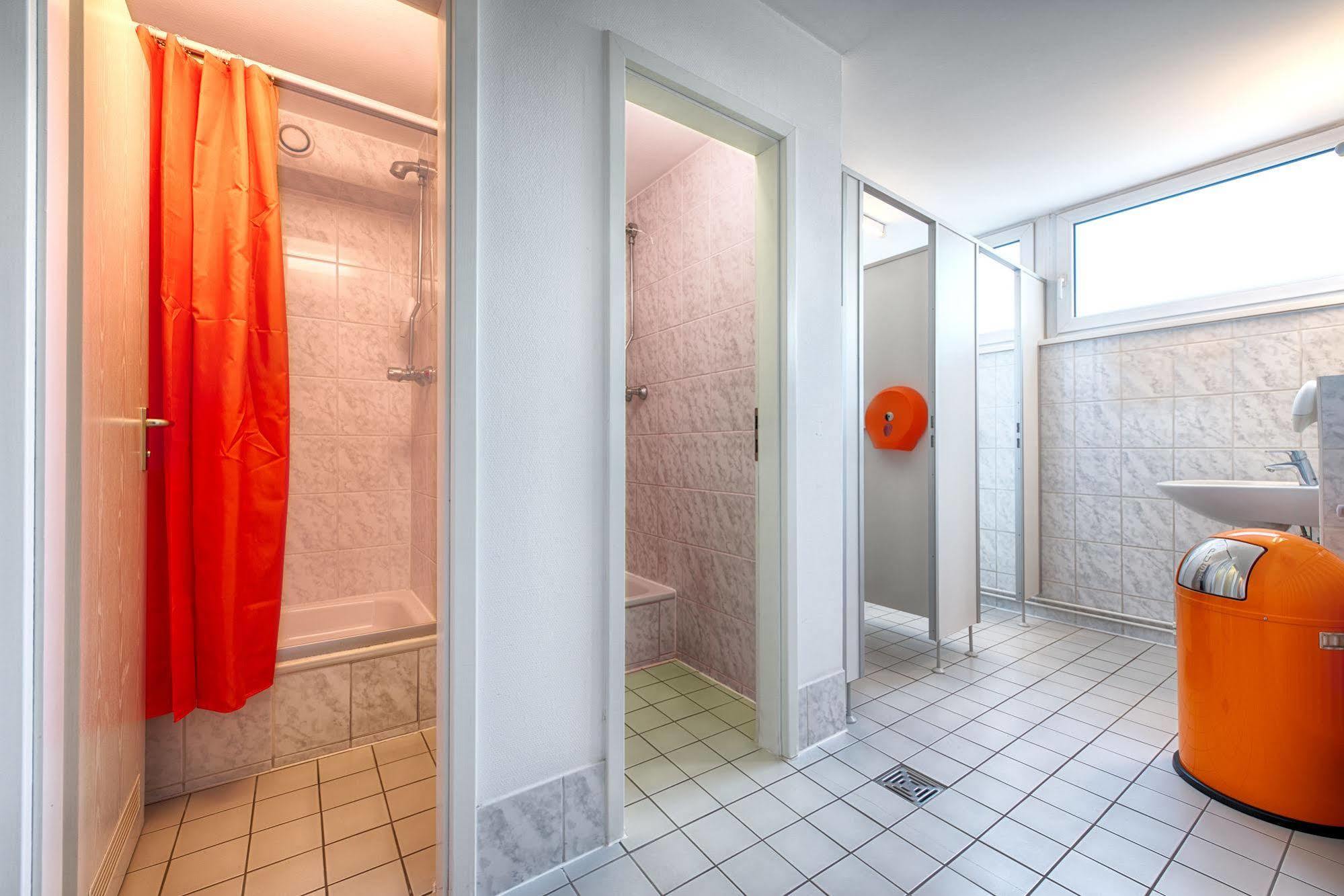 enjoy hostel Berlin City West Buitenkant foto